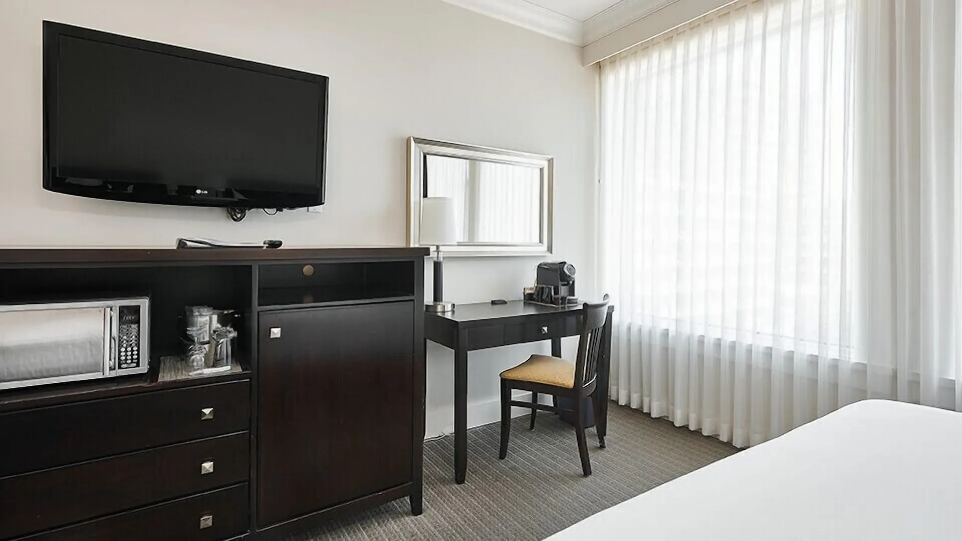 Hotel Rialto Victoria Canada